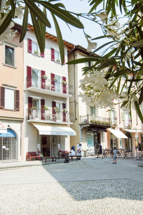 La Quadra Suites - Central Apartments In Iseo With Daily Housekeeping Exteriör bild
